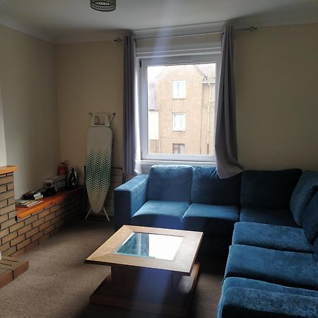 Self Catering 2 Bedroom Flat, Frequent Buses, 1-Minute Walk To Bus Stop, 20 Minutes To City Center Εδιμβούργο Εξωτερικό φωτογραφία