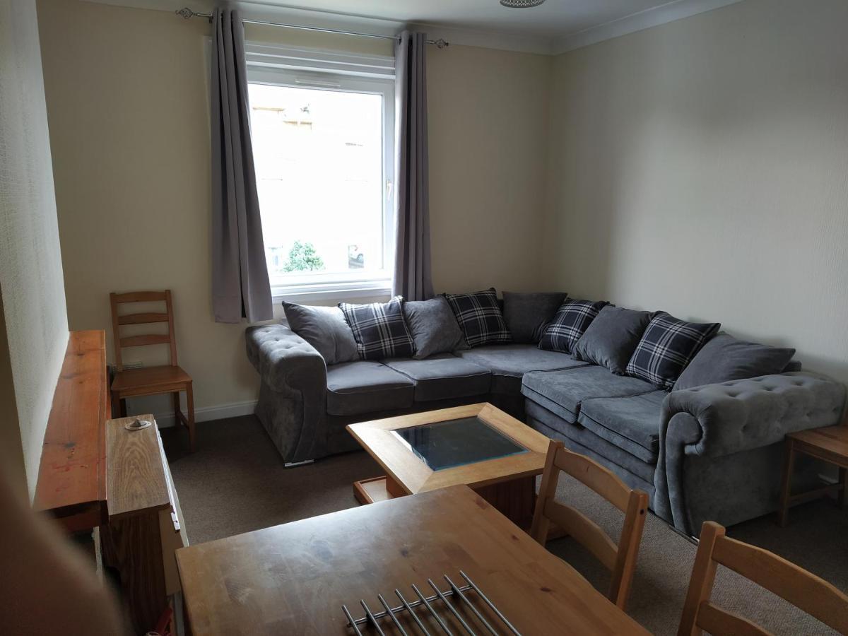 Self Catering 2 Bedroom Flat, Frequent Buses, 1-Minute Walk To Bus Stop, 20 Minutes To City Center Εδιμβούργο Εξωτερικό φωτογραφία